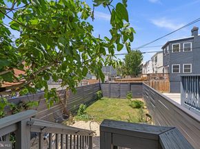 1712 M Street NE, Washington DC 20002