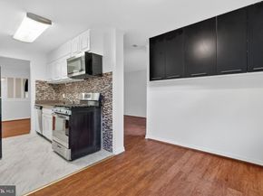 3330 Woodburn Village Drive 33, Annandale VA 22003