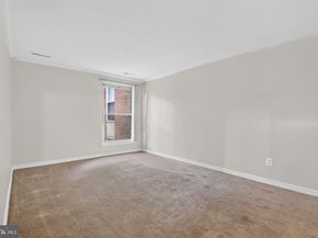 3330 Woodburn Village Drive 33, Annandale VA 22003