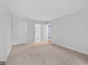 3330 Woodburn Village Drive 33, Annandale VA 22003