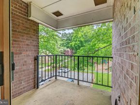 3330 Woodburn Village Drive 33, Annandale VA 22003