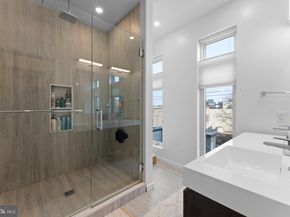 312 Poplar Street, Philadelphia PA 19123