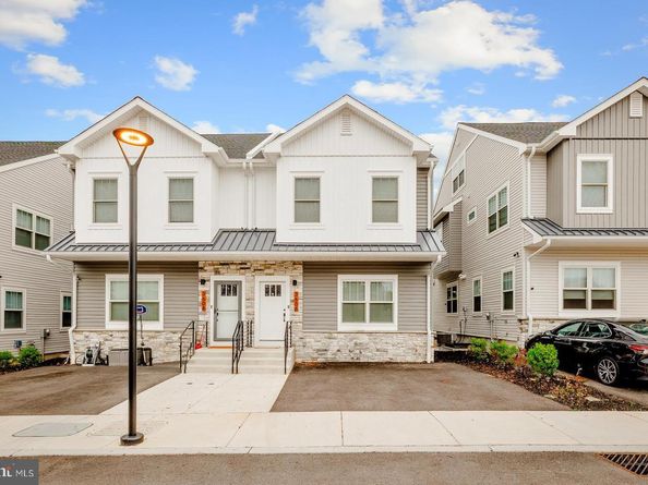 3606 Golfview Lane, Philadelphia PA 19114