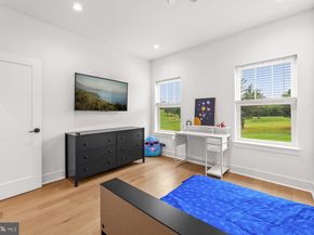 3606 Golfview Lane, Philadelphia PA 19114