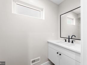 3606 Golfview Lane, Philadelphia PA 19114