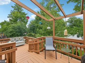 1715 Dogwood Drive, Alexandria VA 22302