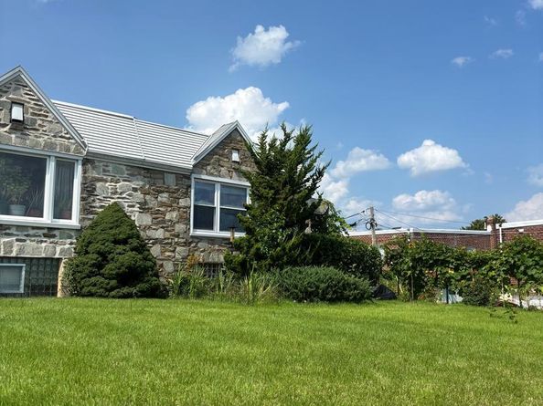 8942 Blue Grass Road, Philadelphia PA 19152