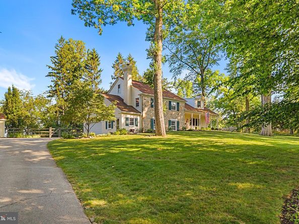 2610 Crum Creek Drive, Berwyn PA 19312