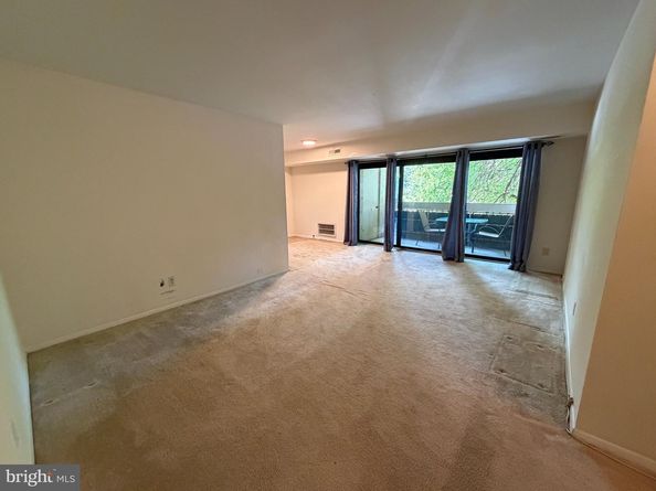 6141 Leesburg Pike 208, Falls Church VA 22041