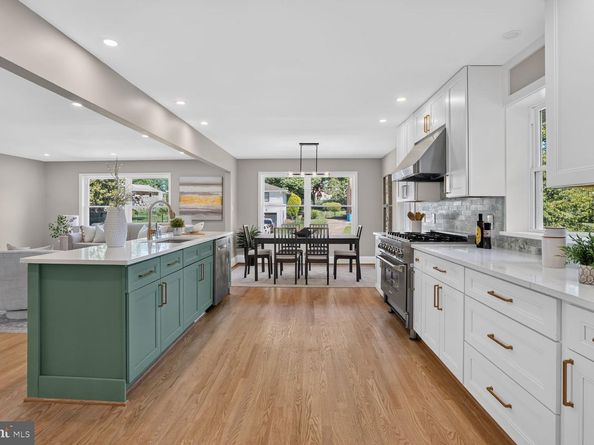 9009 Mears Street, Fairfax VA 22031