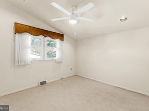 615 Artwood Drive, Philadelphia PA 19115