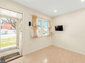 615 Artwood Drive, Philadelphia PA 19115