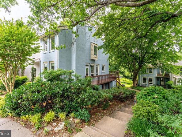 2020 Chadds Ford Drive, Reston VA 20191