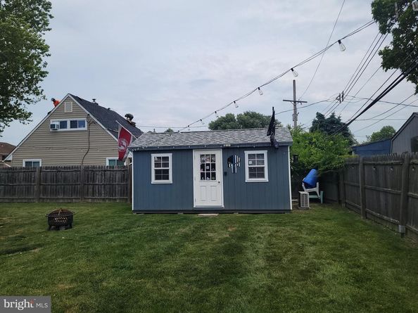 190 Northpark Drive, Levittown PA 19054