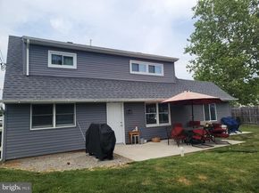 190 Northpark Drive, Levittown PA 19054