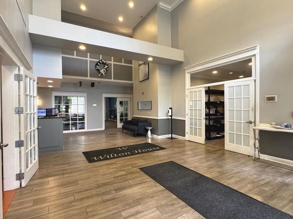 2726 Gallows Road 1405, Vienna VA 22180