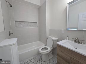 962 Carver Street, Philadelphia PA 19124