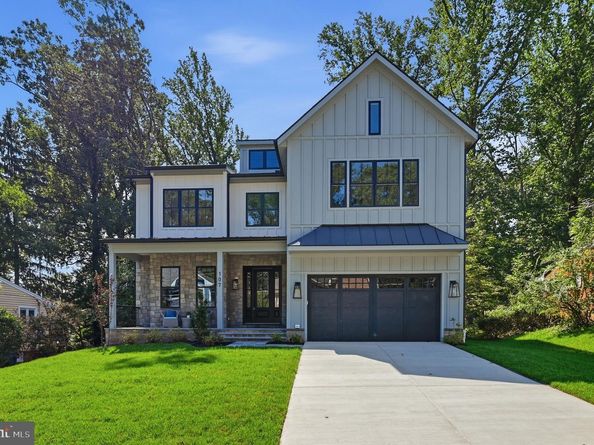 107 Yeonas Drive SE, Vienna VA 22180