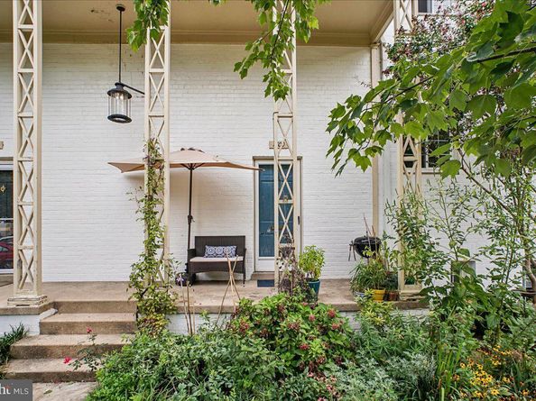 1600 Ripon Place, Alexandria VA 22302