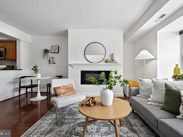 3601 38TH Street NW 303, Washington DC 20016