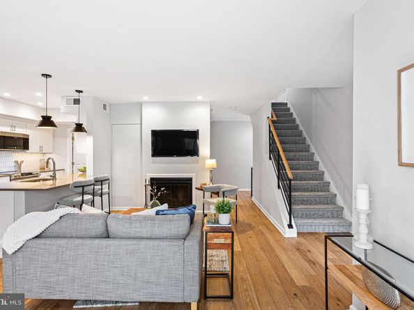 1119 Pine Street 206, Philadelphia PA 19107