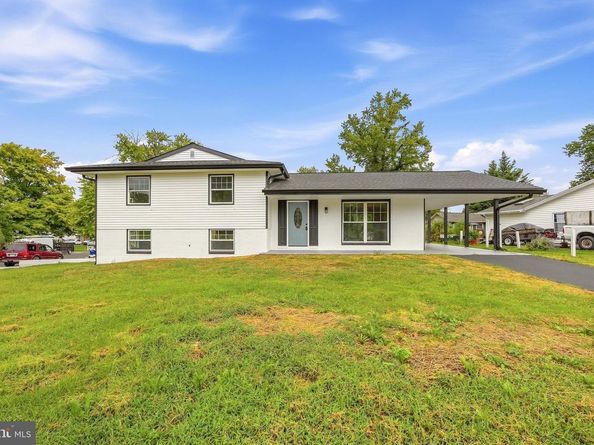 1201 E Holly Avenue, Sterling VA 20164