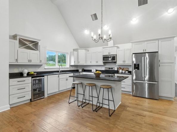 12705 Burson DR, Manchaca TX 78652