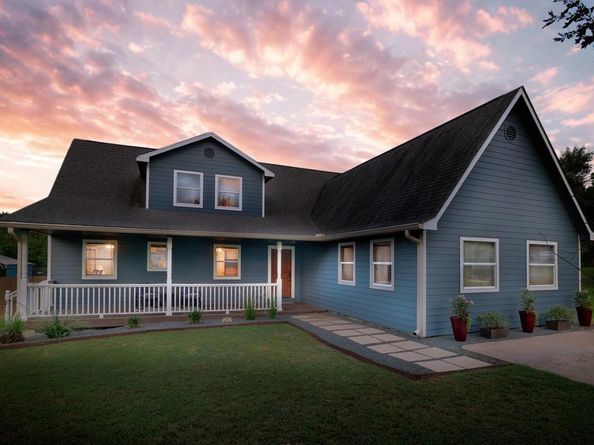 12705 Burson DR, Manchaca TX 78652