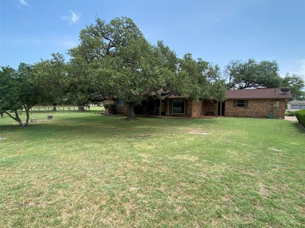 140 Oakridge RD, Georgetown TX 78628