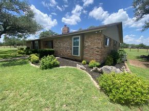 140 Oakridge RD, Georgetown TX 78628