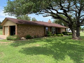 140 Oakridge RD, Georgetown TX 78628
