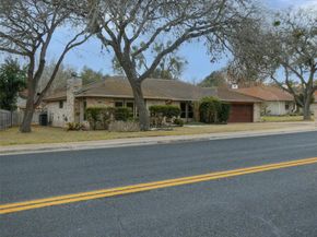10225 Pinehurst Dr, Austin TX 78747