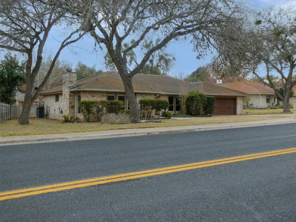 10225 Pinehurst Dr, Austin TX 78747
