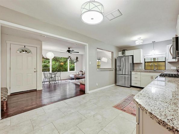 4025 Valley View RD 2, Austin TX 78704