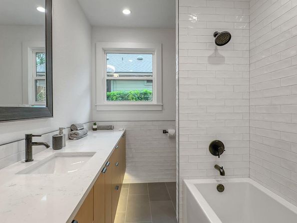 6709 Vine ST, Austin TX 78757