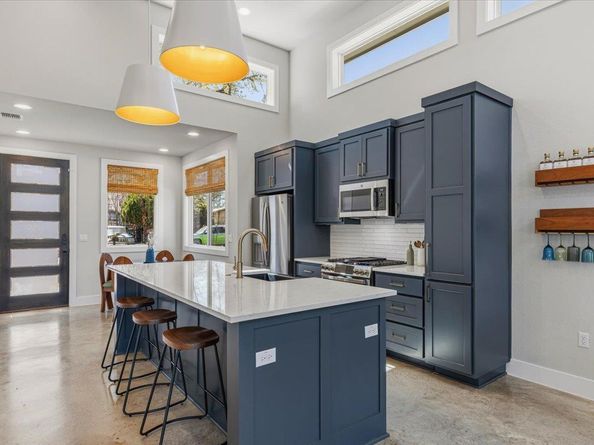 3602 Pennsylvania Ave 2, Austin TX 78721