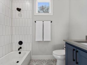 3602 Pennsylvania Ave 2, Austin TX 78721