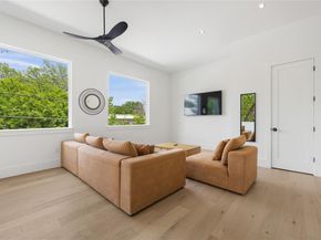 3201 Holton ST, Austin TX 78702