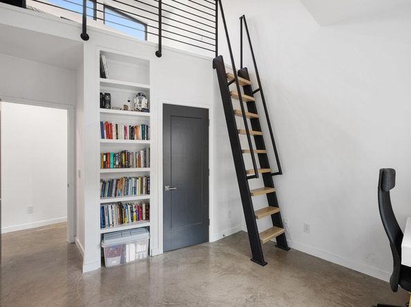 1600 Barton Hills DR, Austin TX 78704