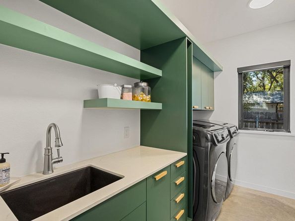 1600 Barton Hills DR, Austin TX 78704