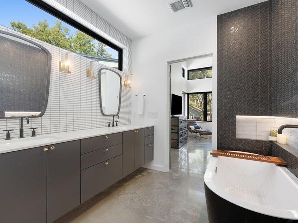 1600 Barton Hills DR, Austin TX 78704