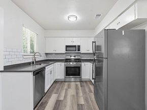 1911 Hearthside DR A/B, Austin TX 78757