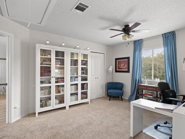 1308 Honeysuckle LN, Pflugerville TX 78660