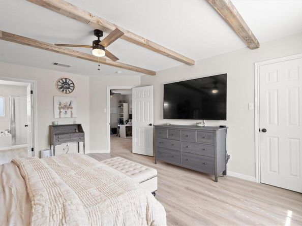 1308 Honeysuckle LN, Pflugerville TX 78660