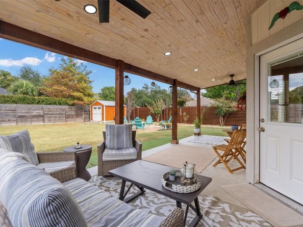 1308 Honeysuckle LN, Pflugerville TX 78660