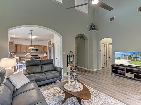 1002 Elmwood DR, Georgetown TX 78628