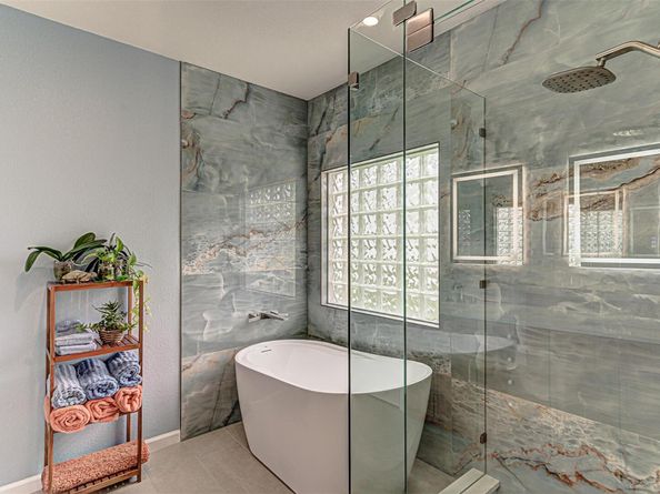 1002 Elmwood DR, Georgetown TX 78628