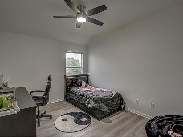 1002 Elmwood DR, Georgetown TX 78628