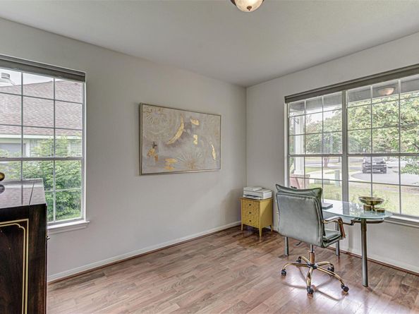 1002 Elmwood DR, Georgetown TX 78628