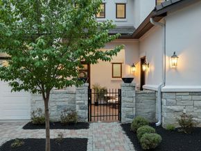 107 Cascading Waters PL, Lakeway TX 78734